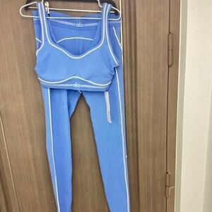 ALO Yoga Blue Leggings and Top Set with White Accents